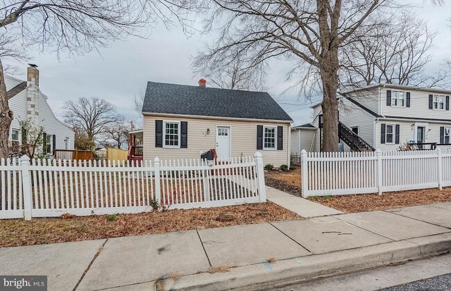 Building Photo - 108 New Jersey Ave NW