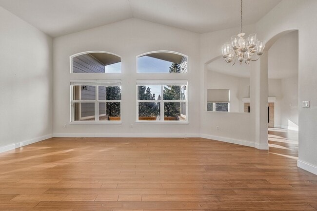 Building Photo - 6756 Solana Dr