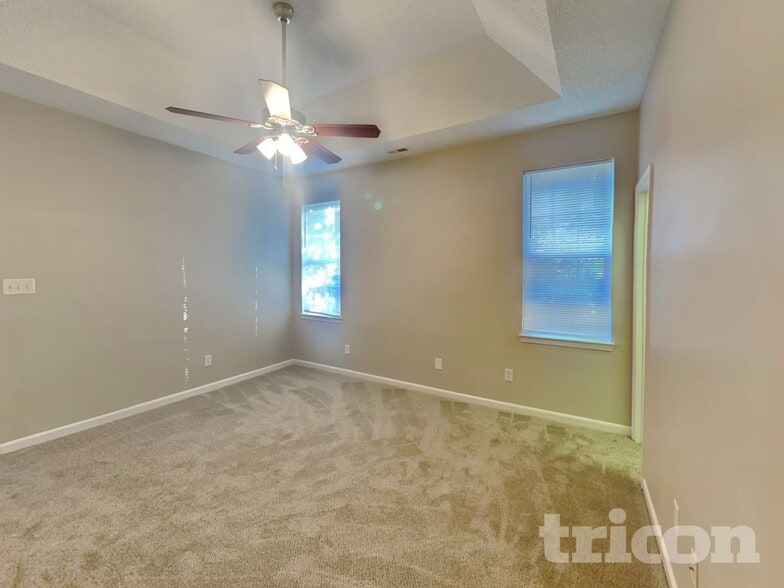 Building Photo - 309 Patrick Ave SW