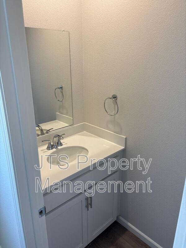 Building Photo - 47 Brookbay Way