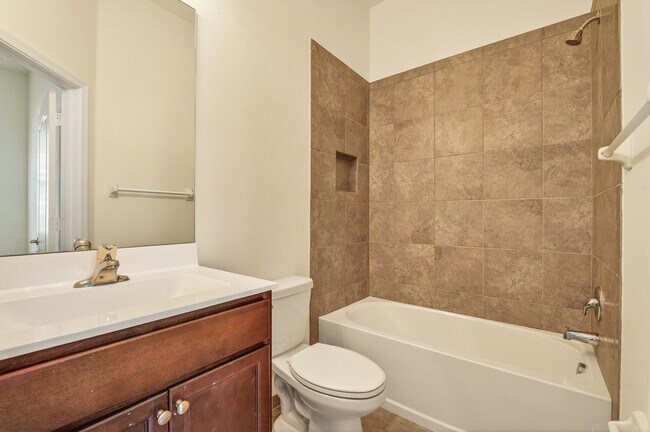 Building Photo - 1769 Berskshire