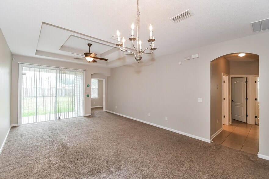 Building Photo - 11997 Alexandra Dr