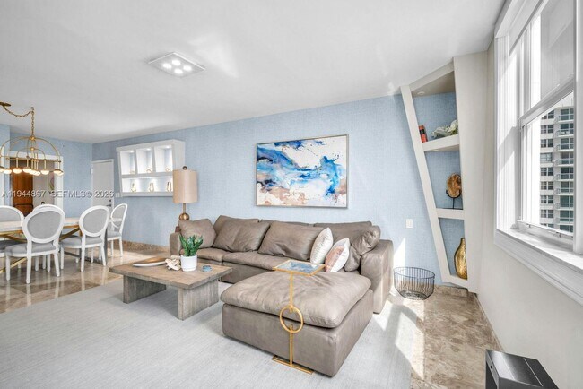 Building Photo - 3001 S Ocean Dr