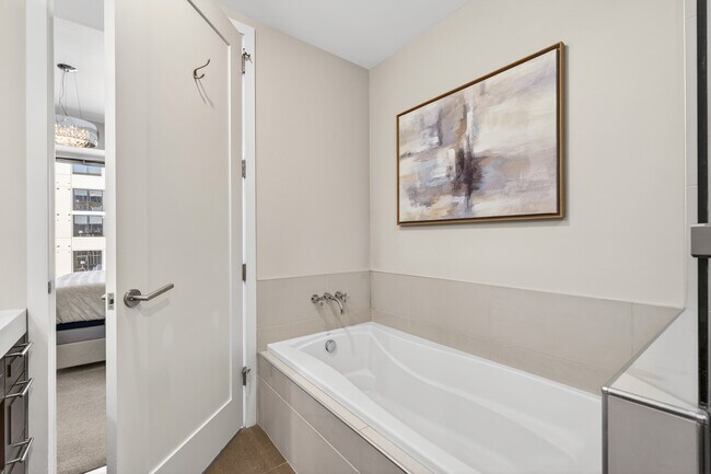 Building Photo - 1820 Peachtree St NW