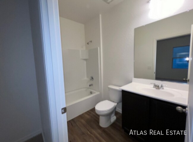 Building Photo - 231 N 201st Ave