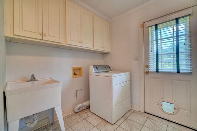 Building Photo - Available NOW! WATERFRONT Home in Witchduc...