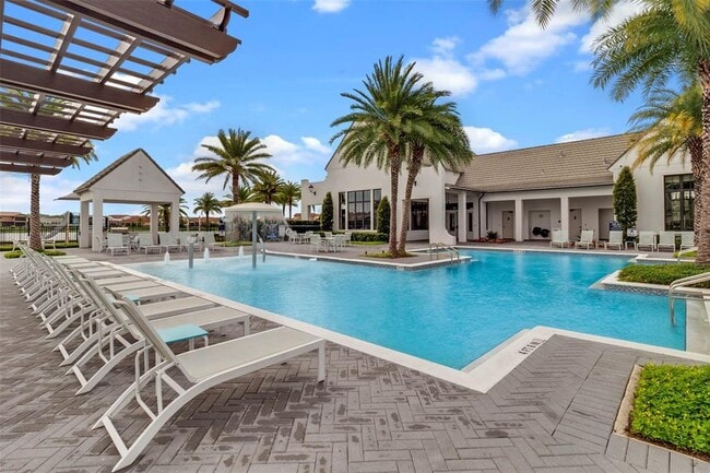 Building Photo - 8884 Bismarck Palm Dr