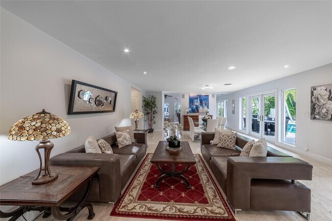 Building Photo - 2519 Barcelona Dr