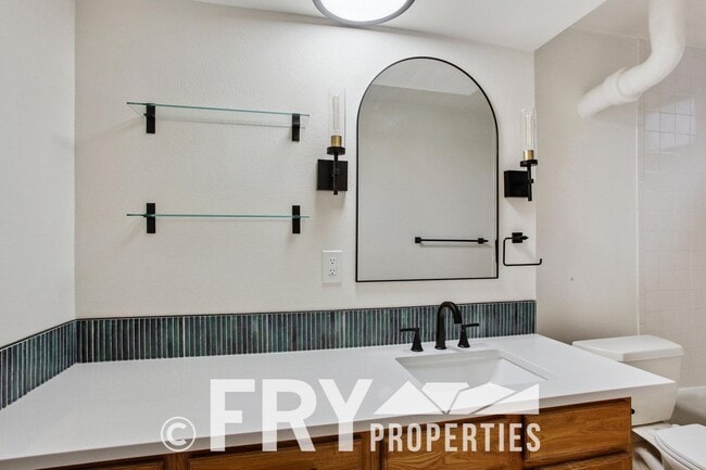 Building Photo - 1415 Ivy St