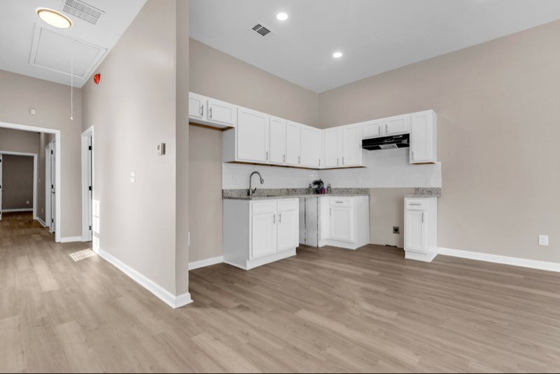 Building Photo - 857 Pope St