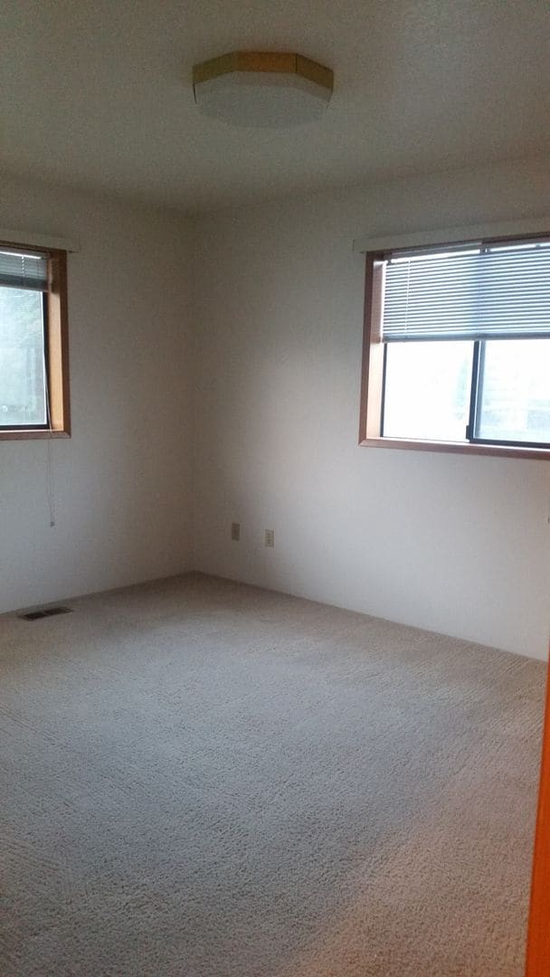 Building Photo - Asotin Home