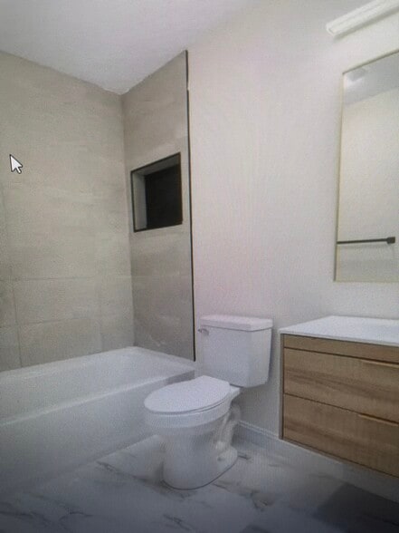 Building Photo - 22 Oakland Ave