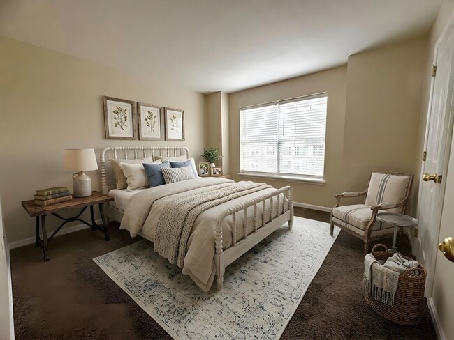 Building Photo - 3 Bedroom 2.5 Bathroom in York!