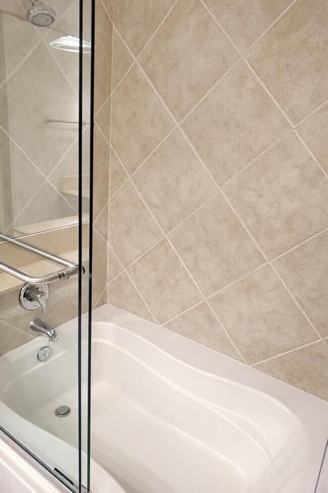 Building Photo - 356 Moorings Dr