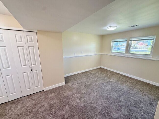 Building Photo - Great 3 bed 2 bath in North Fort Collins. ...