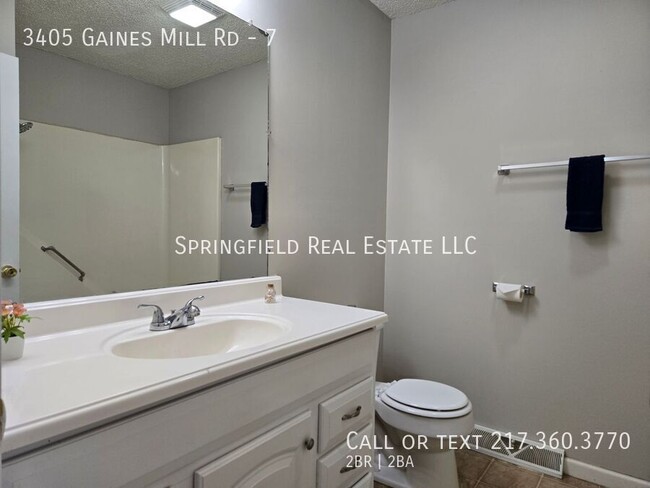 Building Photo - Here Comes the Sun: Freshly Updated 2 Bed,...