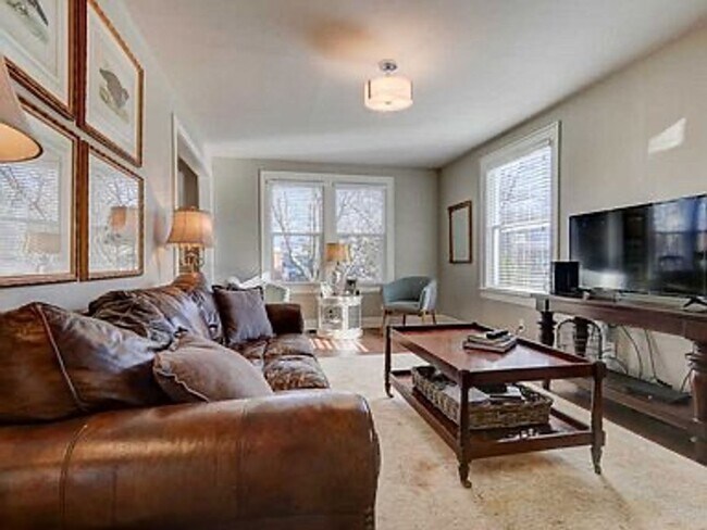 Building Photo - South Knox 3BR/2BA - TWO kitchens; great for roommates