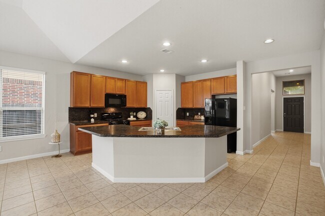 Building Photo - 11103 Avery Oaks Ln