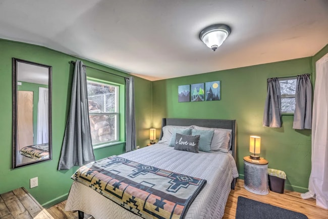 Building Photo - 110 Pippin St