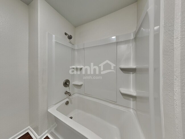 Building Photo - 4017 Reinfield Dr