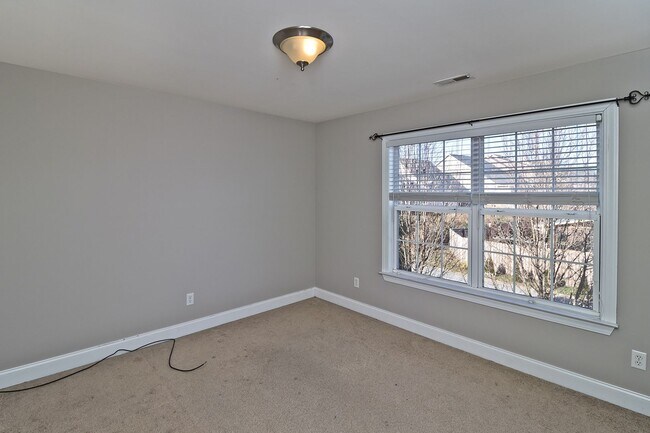 Building Photo - Two-Story Home in Arden with Bonus Room/Of...