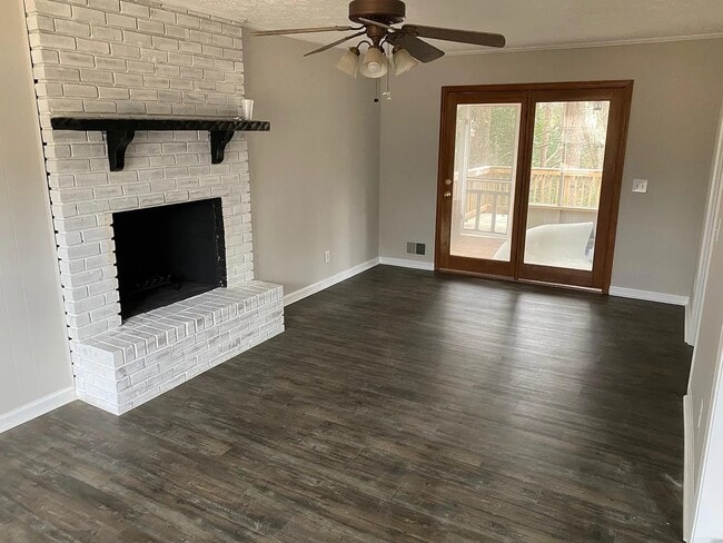 Building Photo - 506 Jefferson Dr