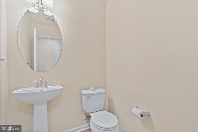 Building Photo - 7816 Quidditch Ln