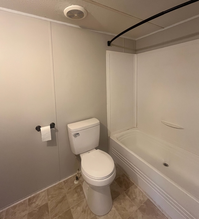 Building Photo - 159 Gas Plant Rd