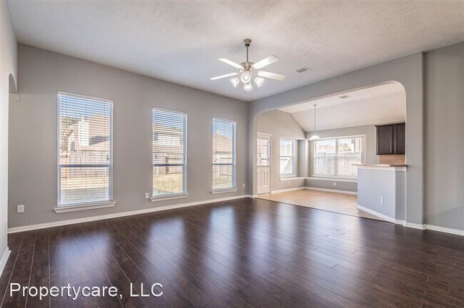 Building Photo - 3027 Cimarron Pass Dr