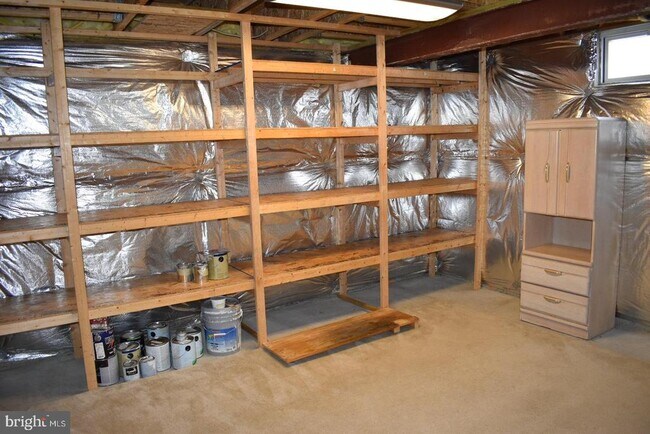 Building Photo - 233 Morlyn Dr