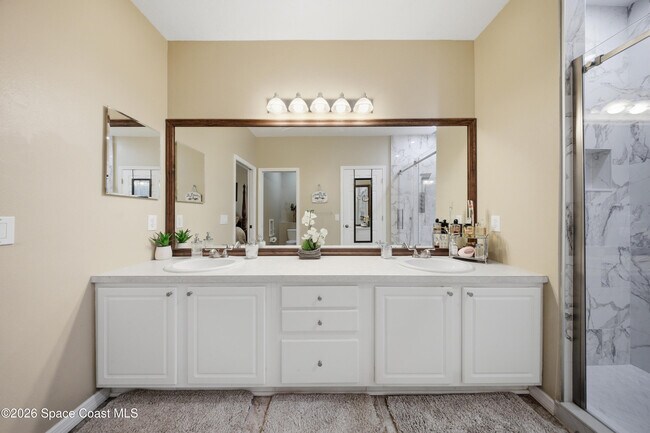 Building Photo - 700 Trotter Ln