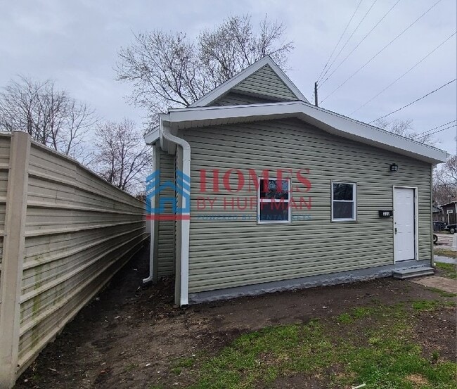 Primary Photo - Effiency Unit | Move In Ready