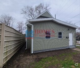 Building Photo - Effiency Unit | Move In Ready