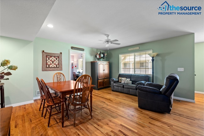 Building Photo - Charming 4 Bedroom 4 Bathroom Townhome in Desirable West Fort Collins!