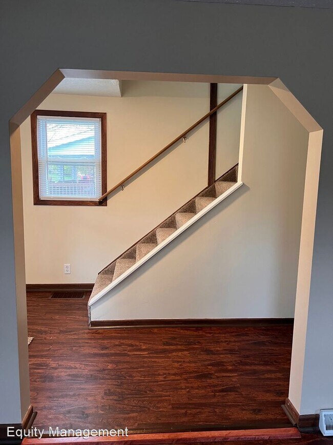 Building Photo - 2 br, 1 bath House - 1112 Washington