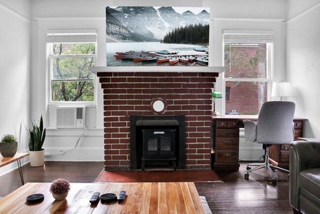 Building Photo - 2678 Post St