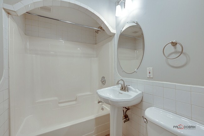 Building Photo - 33423 N Mill Rd