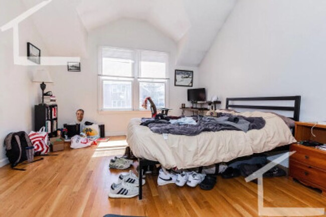 Building Photo - EXTREMELY NICE 6 BED 3BATH IN ALLSTON