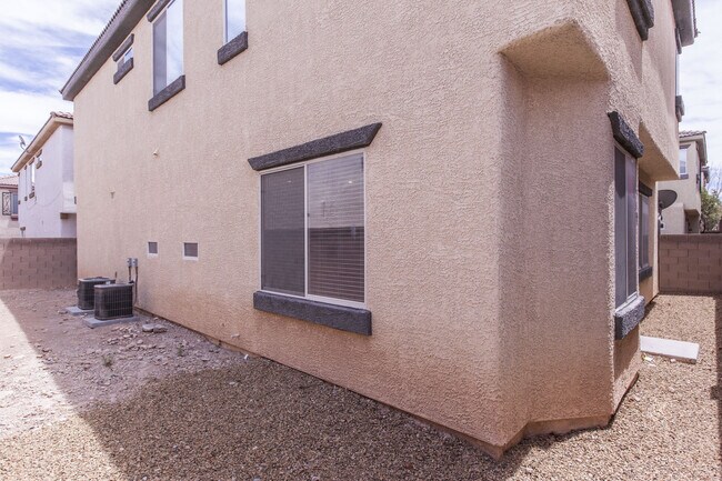 Building Photo - 8549 Peaceful Dreams St