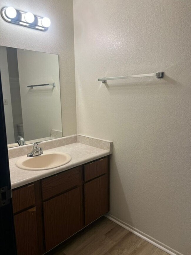 Building Photo - 5323 Mancos Ct