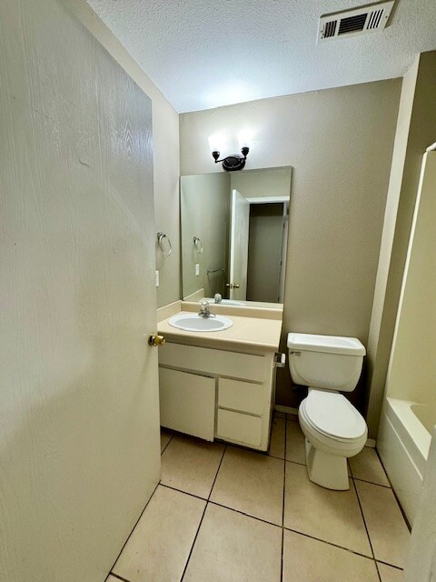 Building Photo - 1295 N Boxley Ave