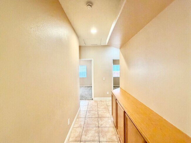 Building Photo - Wonderful 4 bedroom Single Story Murrieta Home (COMING SOON)