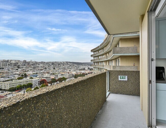 Building Photo - Designer Luxury. Iconic Views. Extraordinary Living.