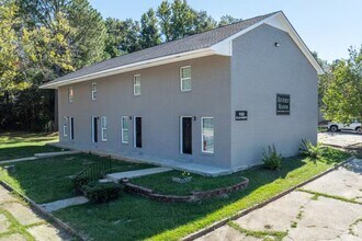 Building Photo - 102 Ellis Dr