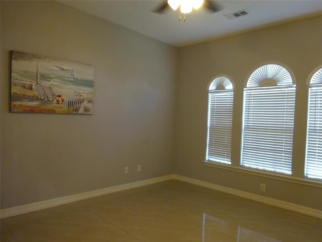 Building Photo - 4022 Kristin Lee Ct
