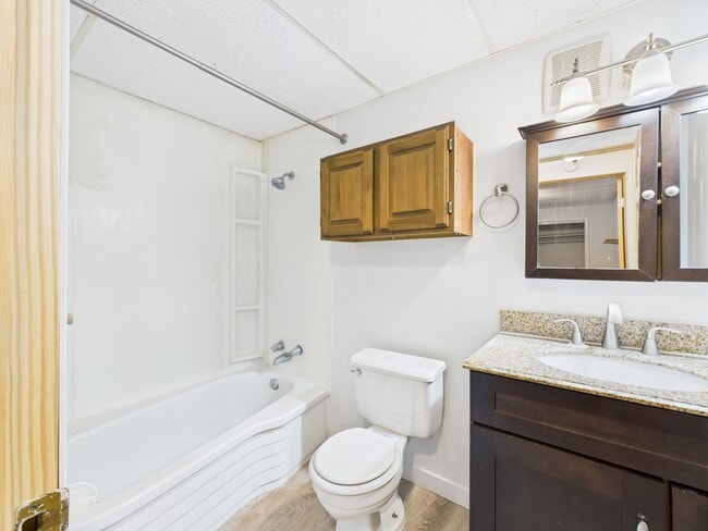 Building Photo - 2763 Mack Blvd