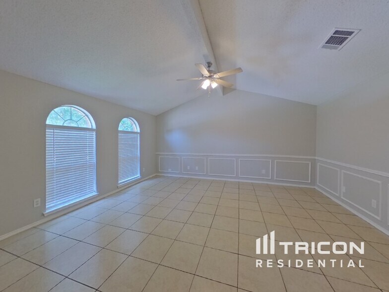 Building Photo - 6701 Spur Ridge Ct