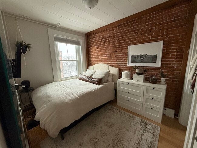 Building Photo - 179 Webster St