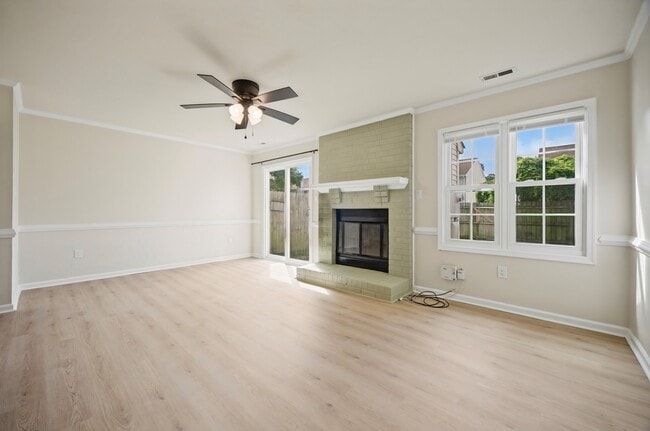 Building Photo - 5589 Campus Dr