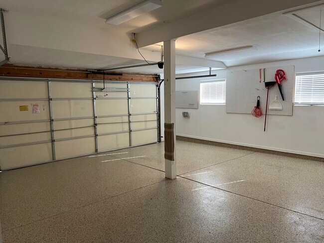 Building Photo - 2271 Edenderry Dr